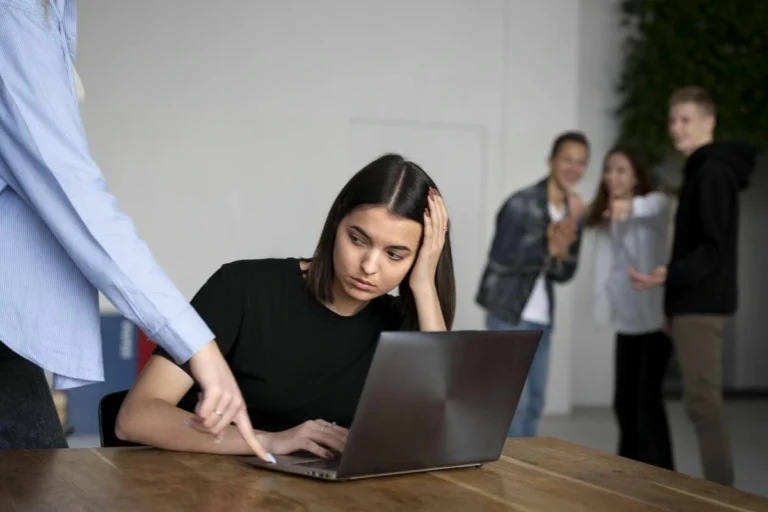 Quando piada vira microagressão