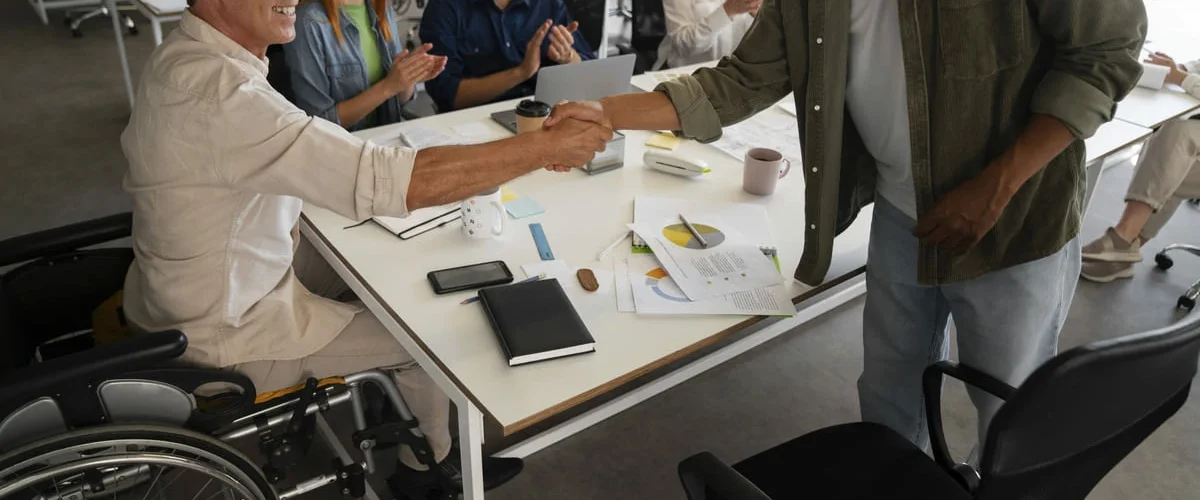 Como o business partners podem influenciar lideranças a promover a inclusão