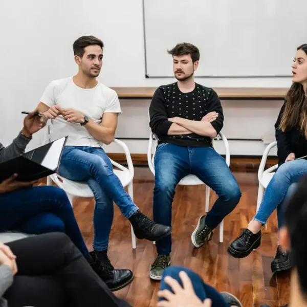 Saiba o que é um Comitê de Diversidade