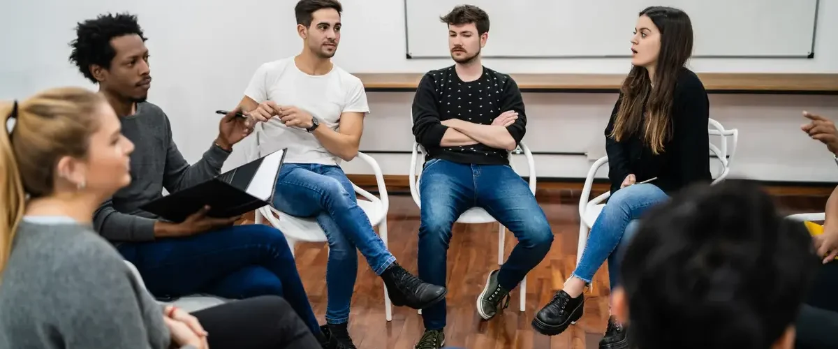 Saiba o que é um Comitê de Diversidade